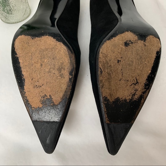 Stuart Weitzman Black Suede Heels w/Buckle Sz 8.5 - Picture 7 of 13